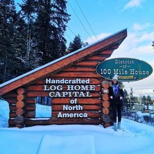 Meet your Posher, Larissa